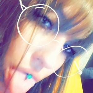 Meet your Posher, Ally